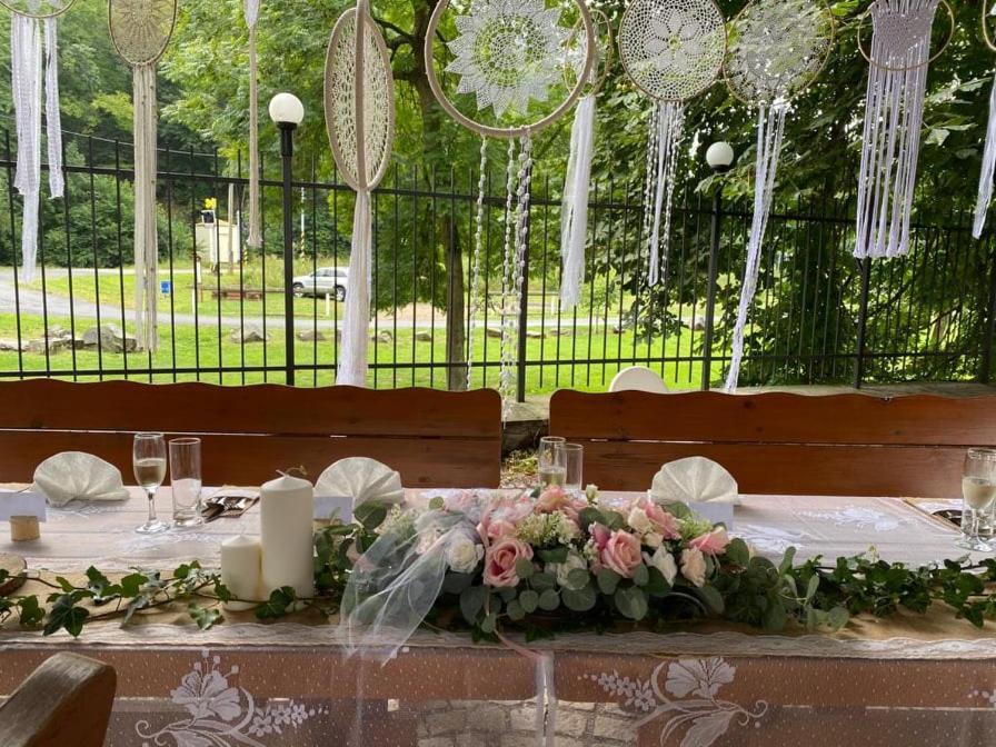 Penzion A Restaurace Belecky Mlyn Pteni Экстерьер фото